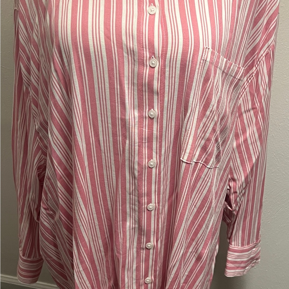 NWT Torrid‎ Women Plus Pink/ White Striped Button-Up Long Sleeve Blouse Sz 4X A2
